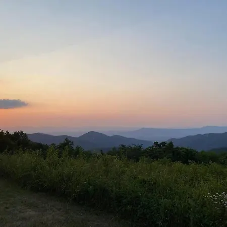 Shenandoah Getaway Near National Park Cozy Space! Exterior photo